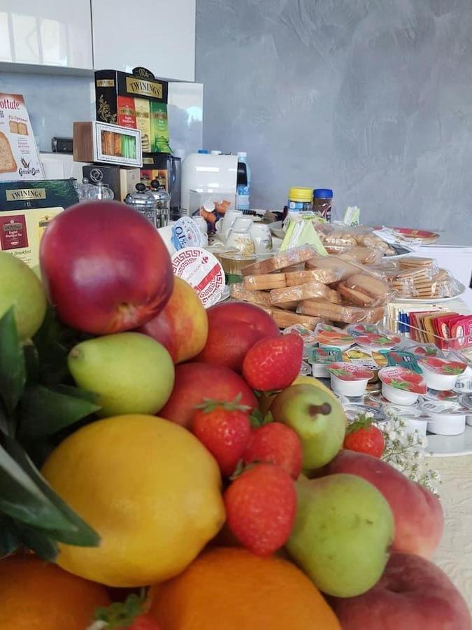Il Sasso Bianco Bb Appartamento Comerio Esterno foto